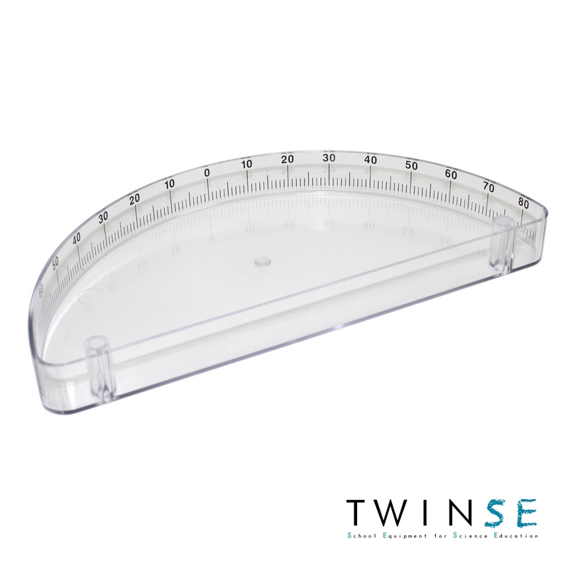 Cuve demi cylindrique graduée / Semi cylindrical tank graduated Cuve demi cylindrique graduée / Semi cylindrical tank graduated