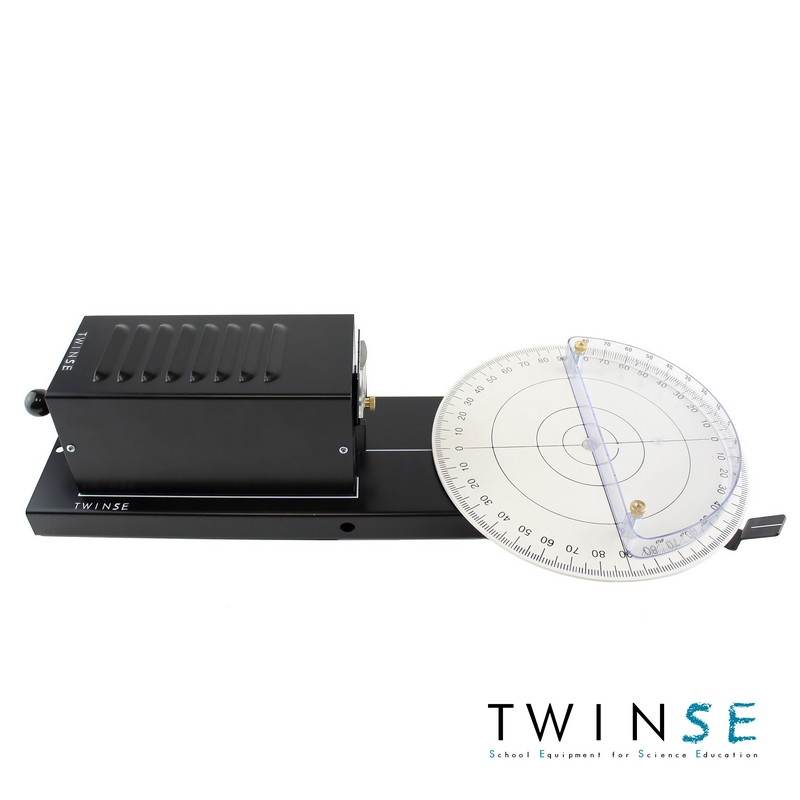 Réflexion réfraction avec une source et la cuve demi-cylindrique / Reflection refraction with a light source and the semi-cylindrical tank Réflexion réfraction avec une source et la cuve demi-cylindrique / Reflection refraction with a light source and the semi-cylindrical tank