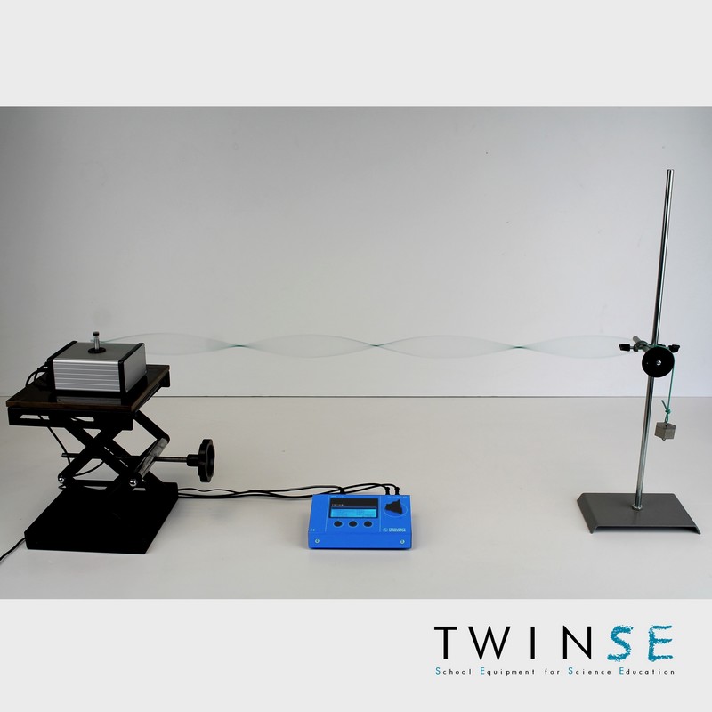 Expérience de Melde avec générateur / Melde experiment with frequency generator Expérience de Melde avec générateur / Melde experiment with frequency generator